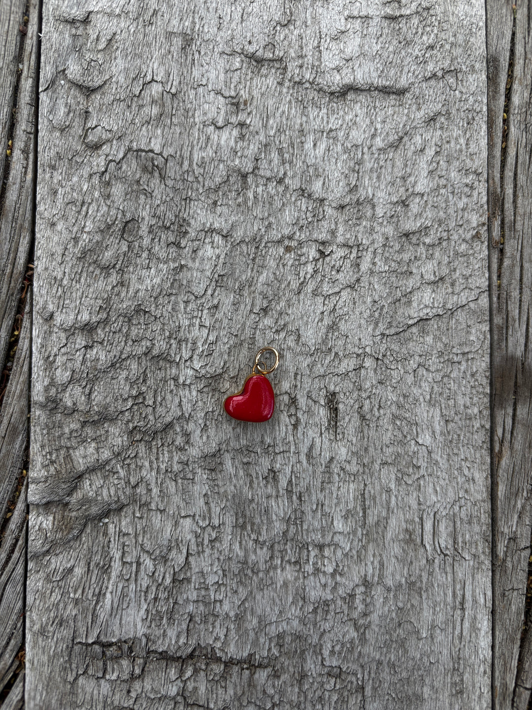 Shá Parlé Red Heart Charm