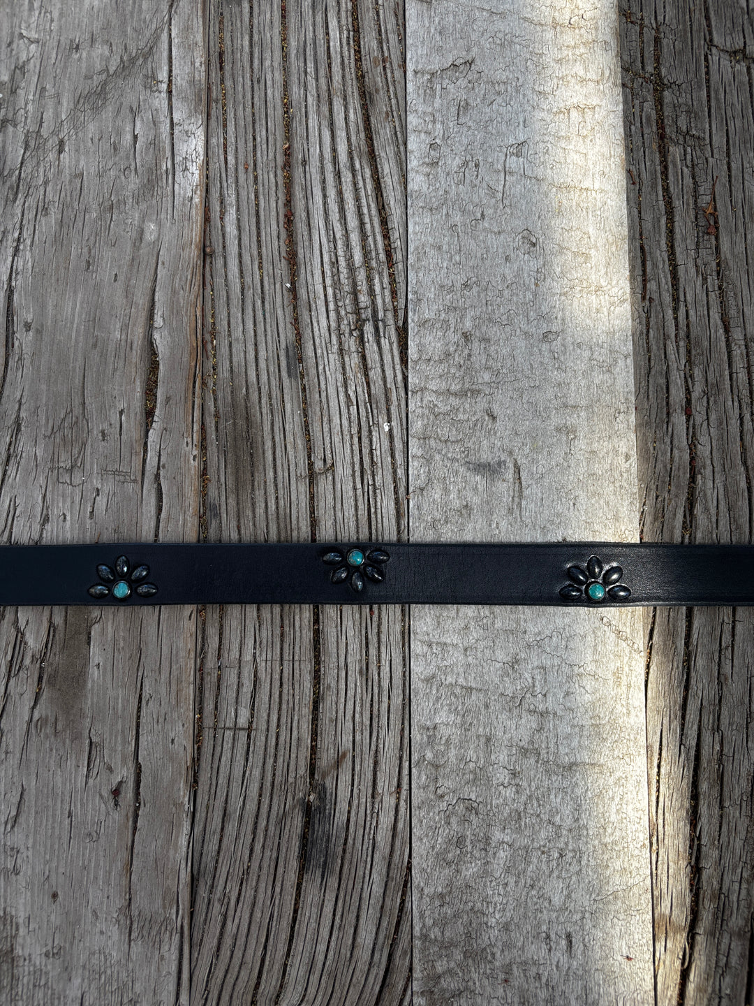 Old Stud Handmade Leather Belt Half-Daisy Studs Turq