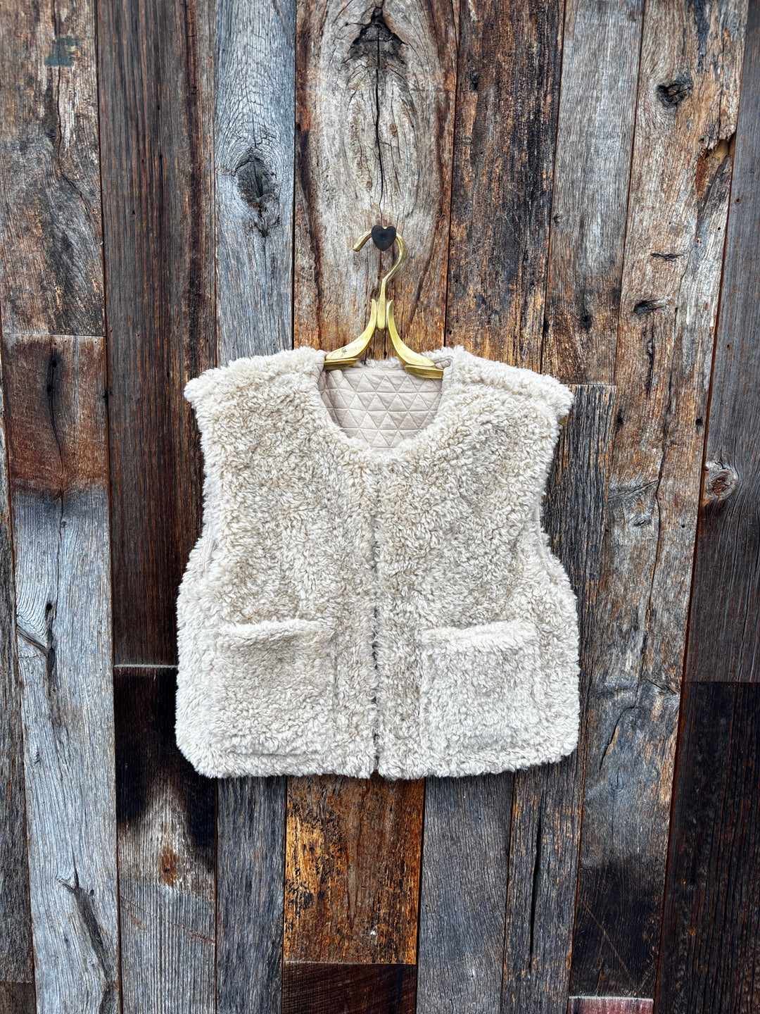 Amente Reversible Fur Short Vest Ostmeal/Beige