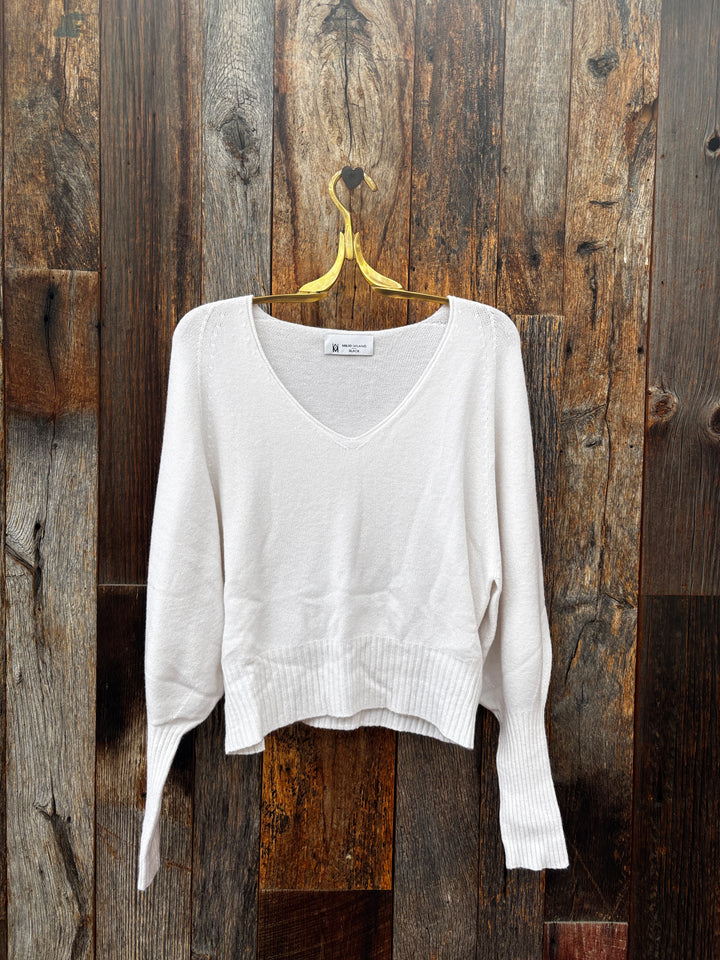 Milio Milano Bubble Sleeve V-Neck Knit Sweater - Winter White