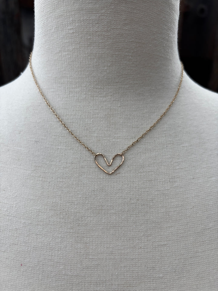 Elizabeth Nicole GF Mini Heart and Chain N04 18