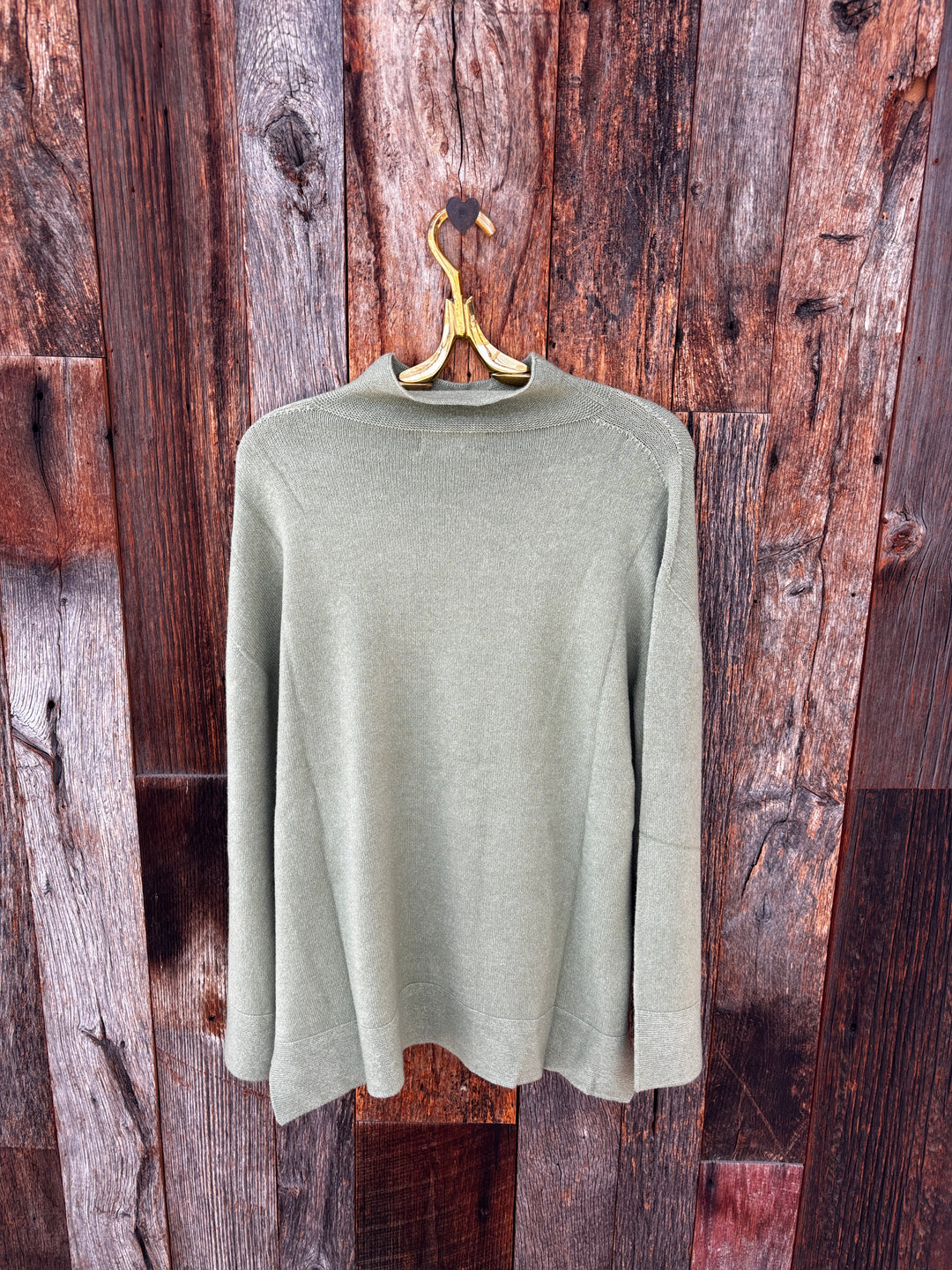 Milio Milano Mock Neck Hi-Lo Sweater Matcha Green