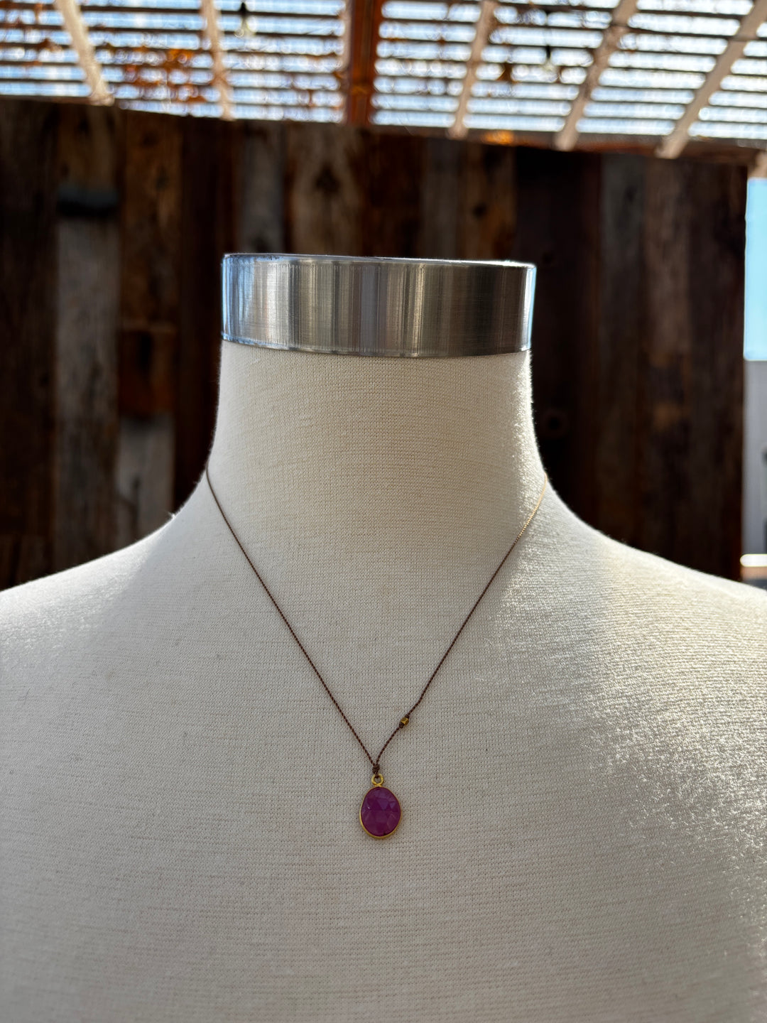 Margaret Solow Pink Sapphire Necklace 18k LC-PSAP