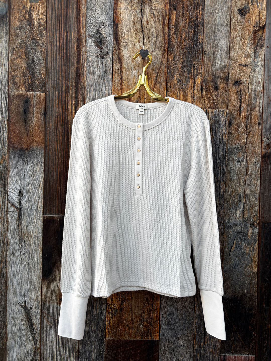 Dylan Skye Henley Natural