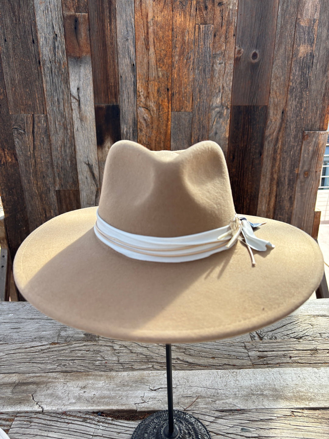 Wyeth Amelia in Tan Hat