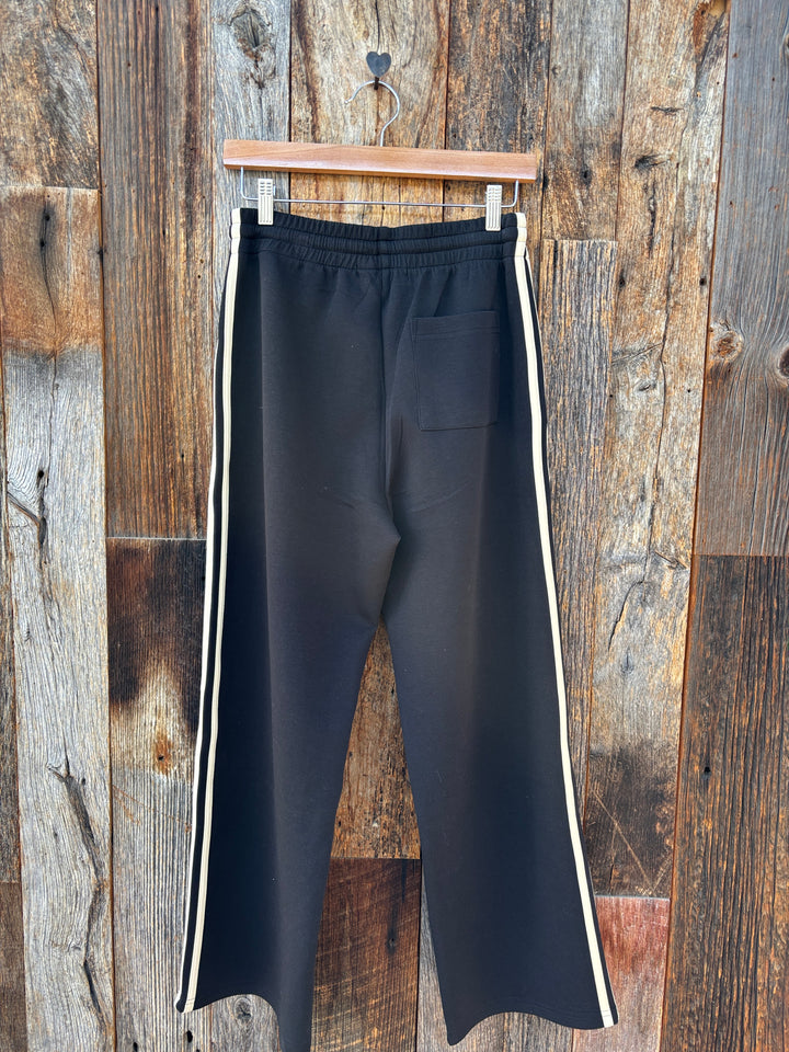 Perfect White Tee Travel Track Pant Black