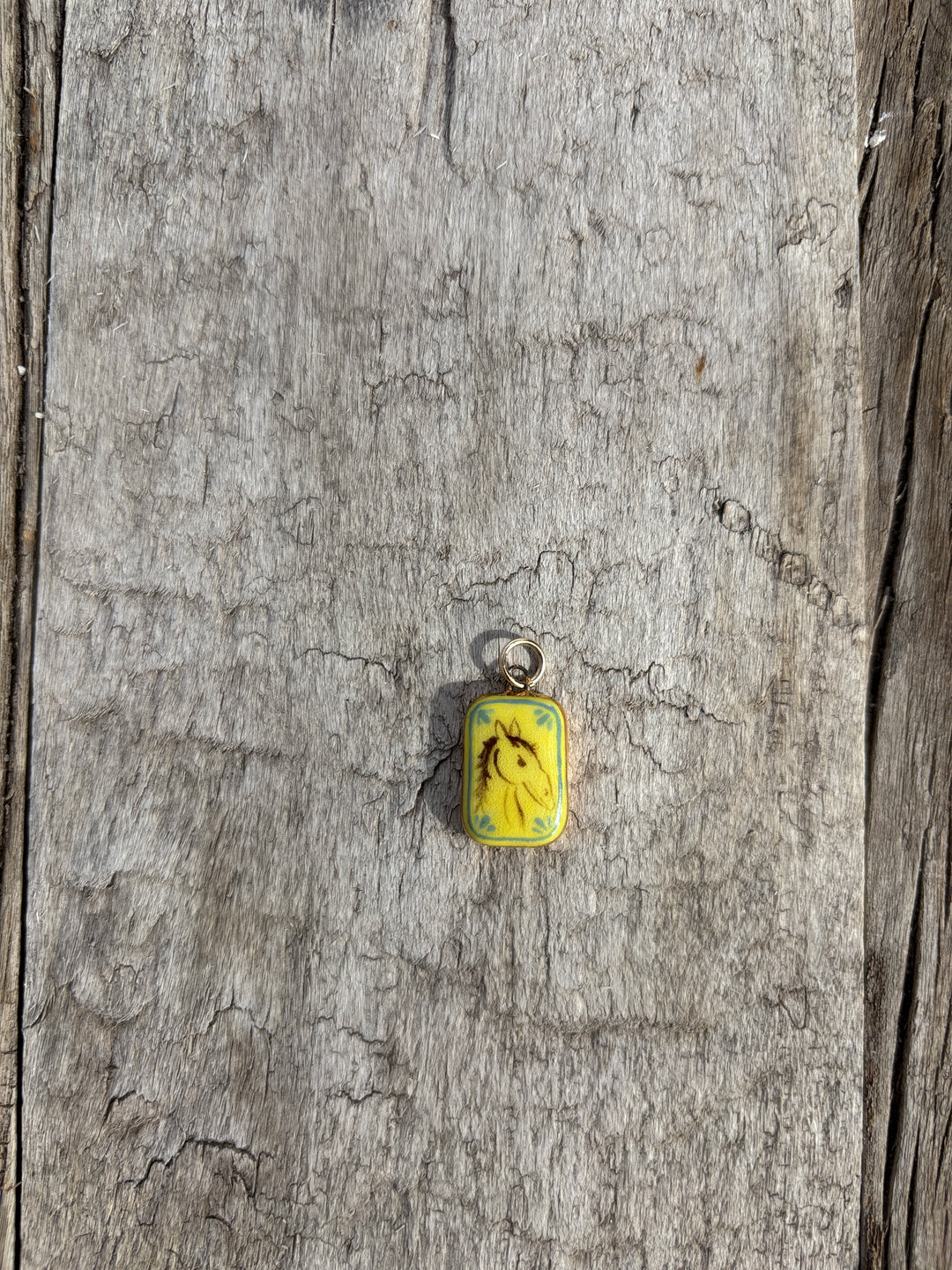 Shá Parlé Horse Portrait Charm- Yellow