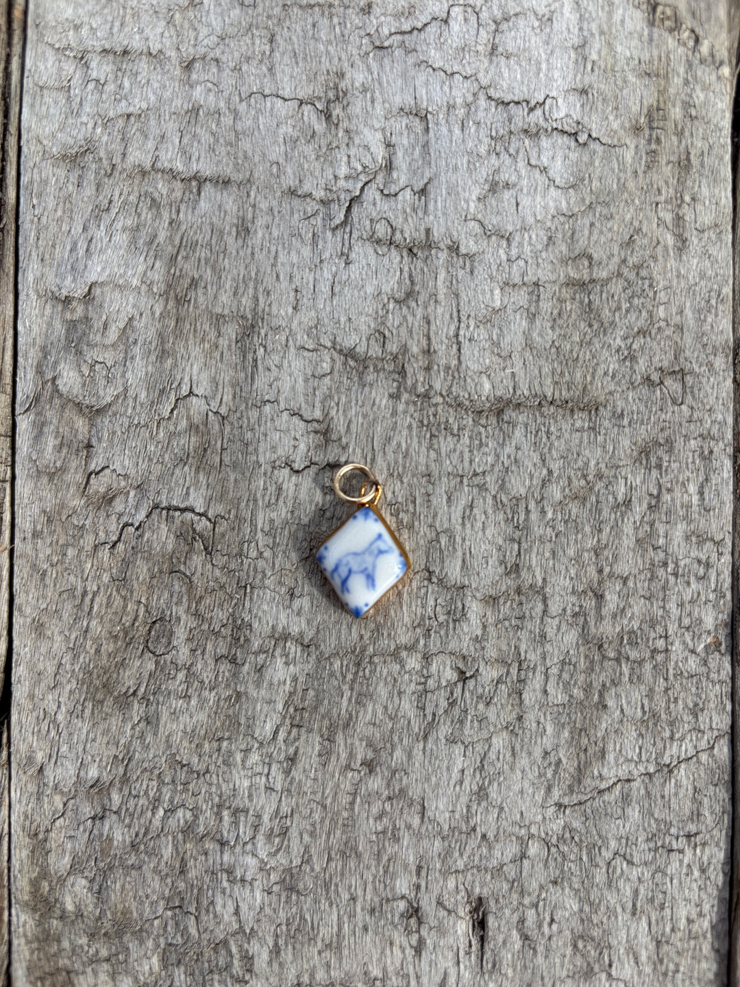 Shá Parlé Blue Horse Diamond Charm
