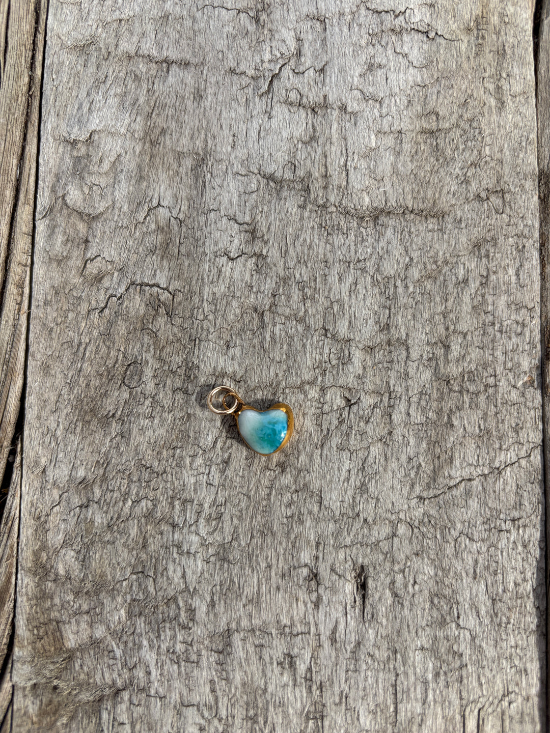 Shá Parlé Small Blue Heart Charm