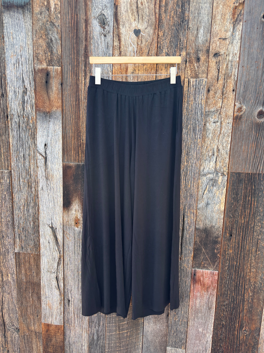Paper Label Leif Cropped Pants- Black