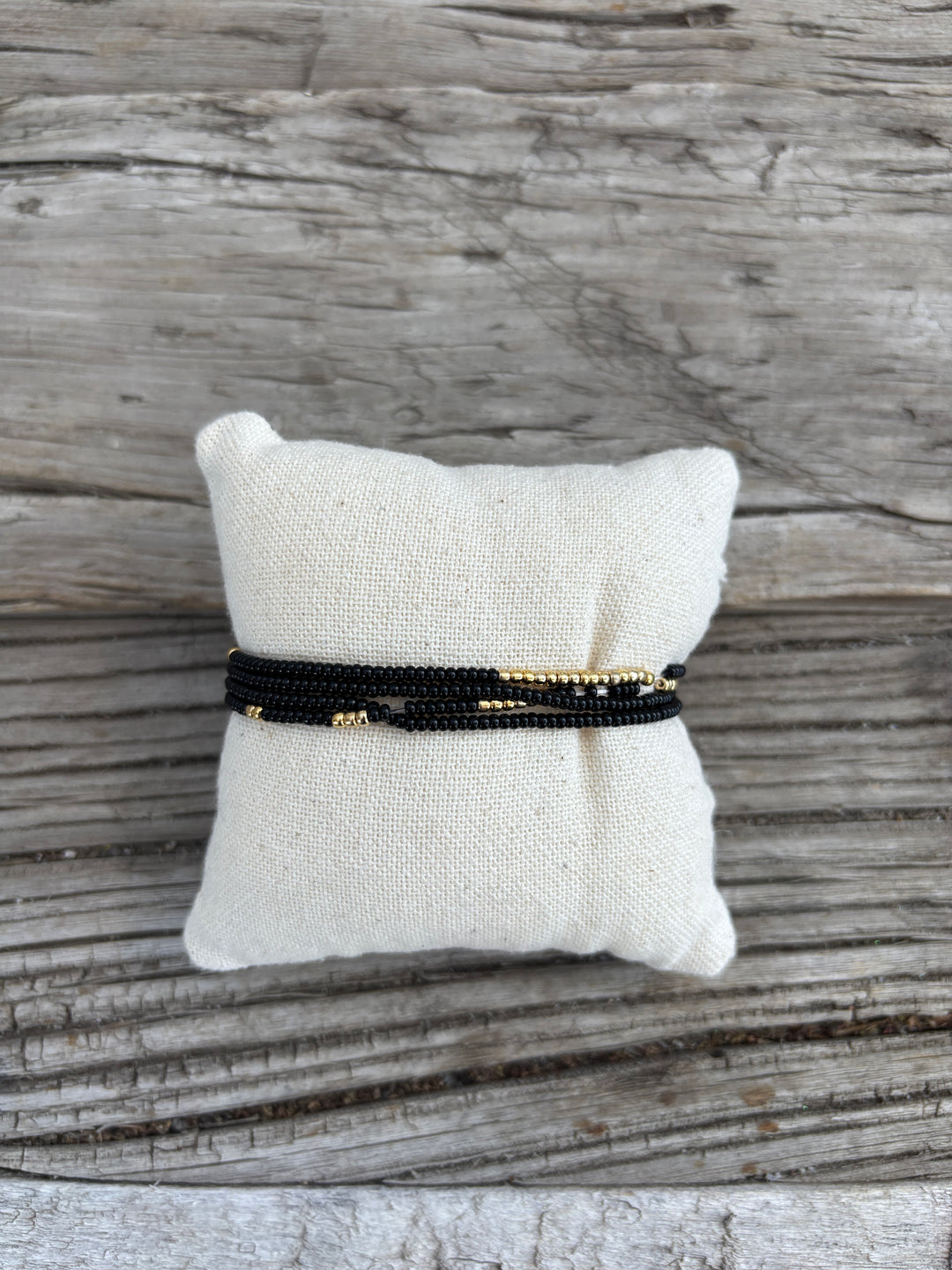Altiplano Gold & Black Bead Stretch Necklace/Wrap Bracelet
