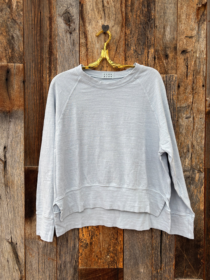 Llea Blue Raglan Sweatshirt Caribe