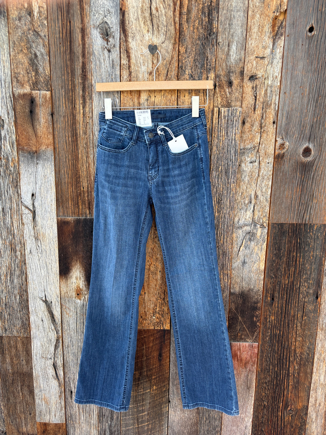 MAC Laura Flared Ultra Light Denim