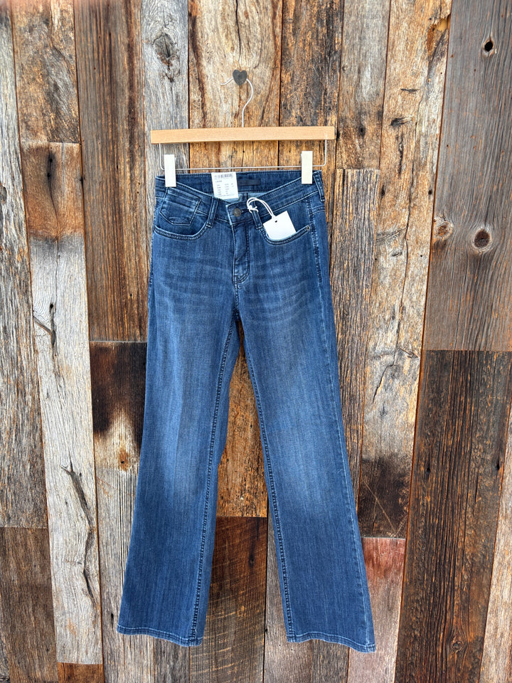 MAC Laura Flared Ultra Light Denim