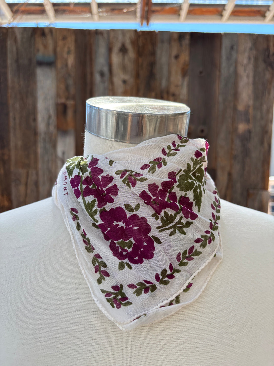 Moismont Scarf N.652 Letter