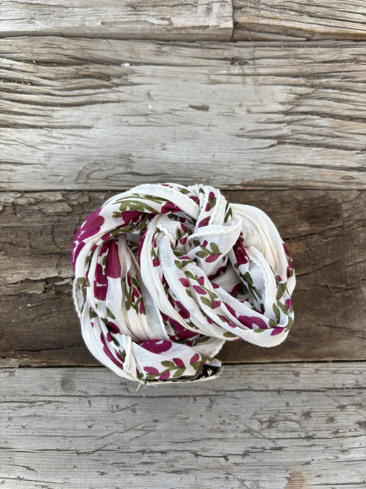 Moismont Scarf N.652 Letter
