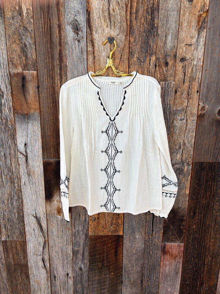 Dylan Isabelle Tunic Embroidery Vintage White