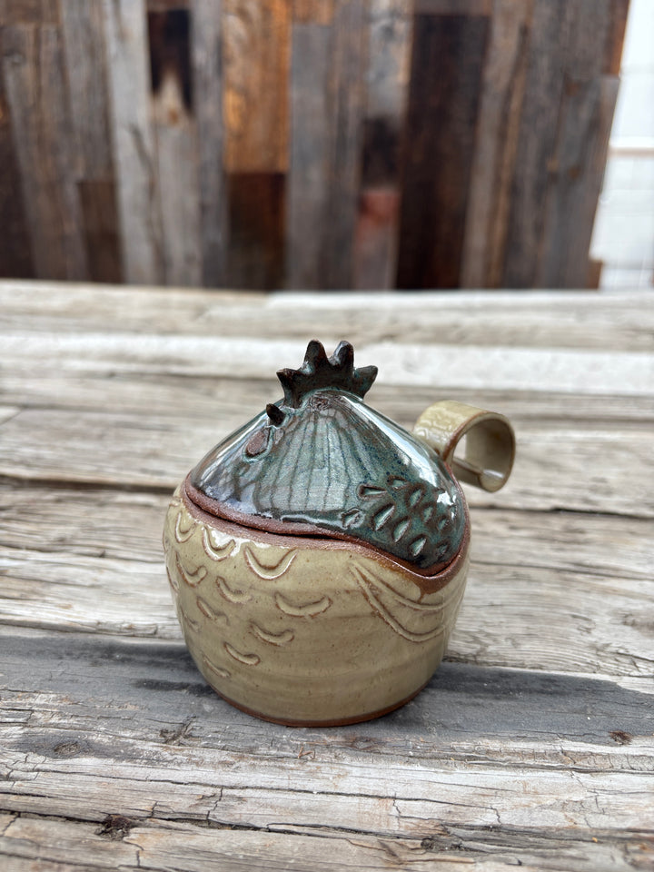 Knight Pottery Chicken