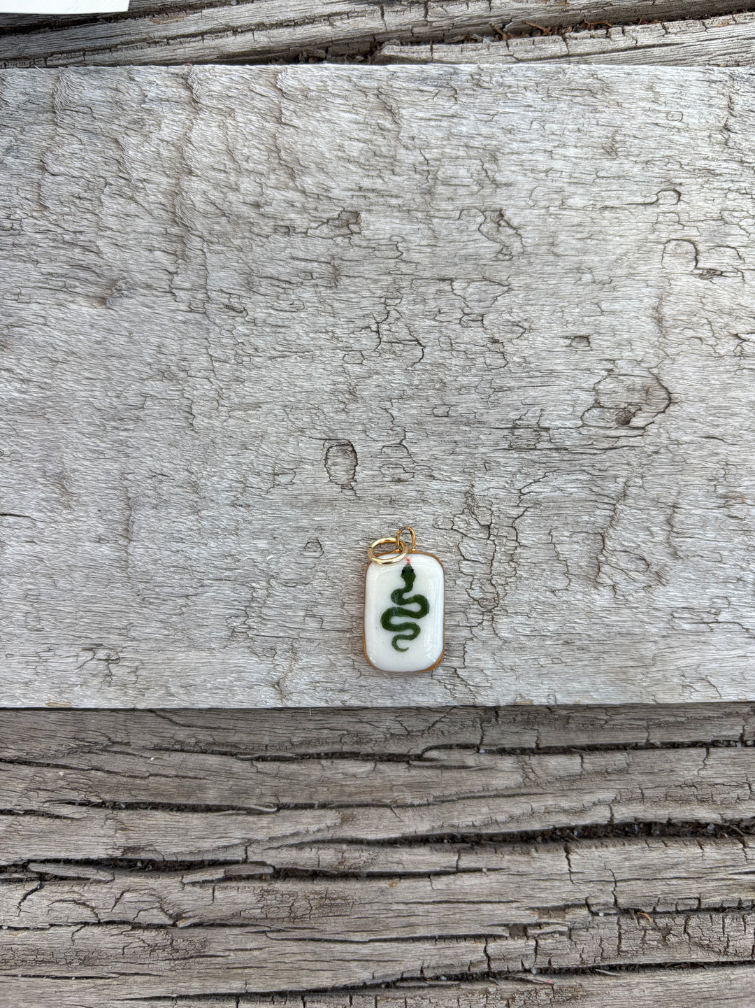 Shá Parlé Green Snake Charm