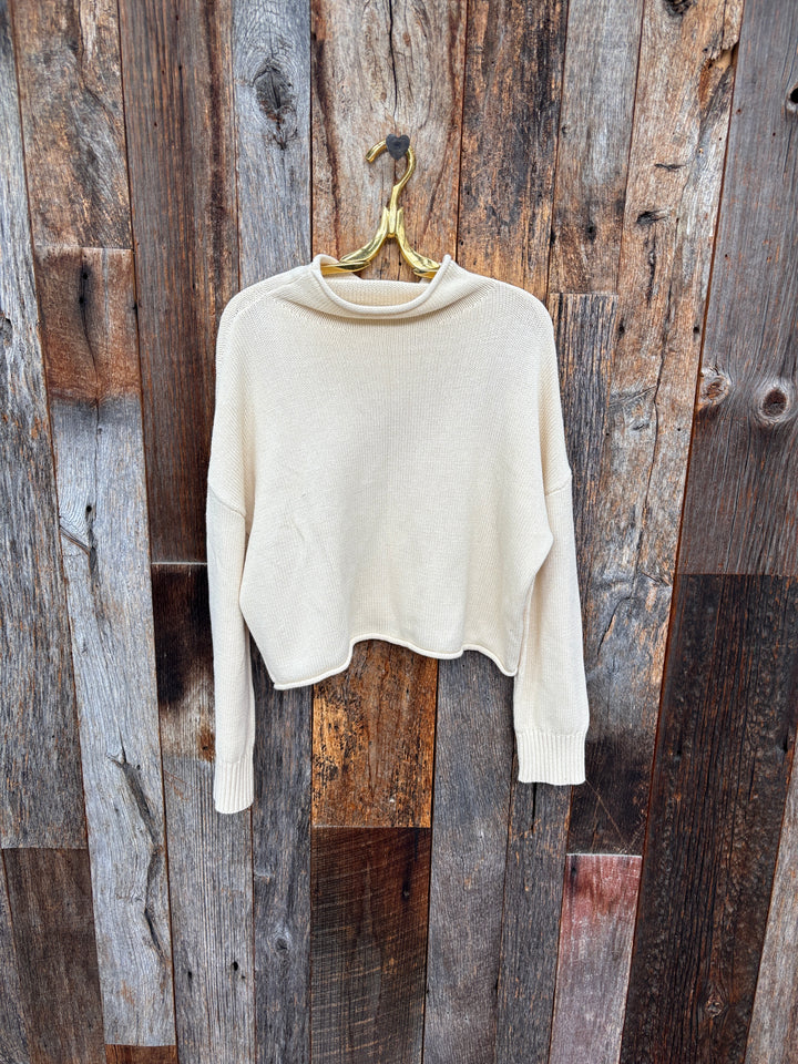 Perfect White Tee Kiki Sweater Mockneck Custard