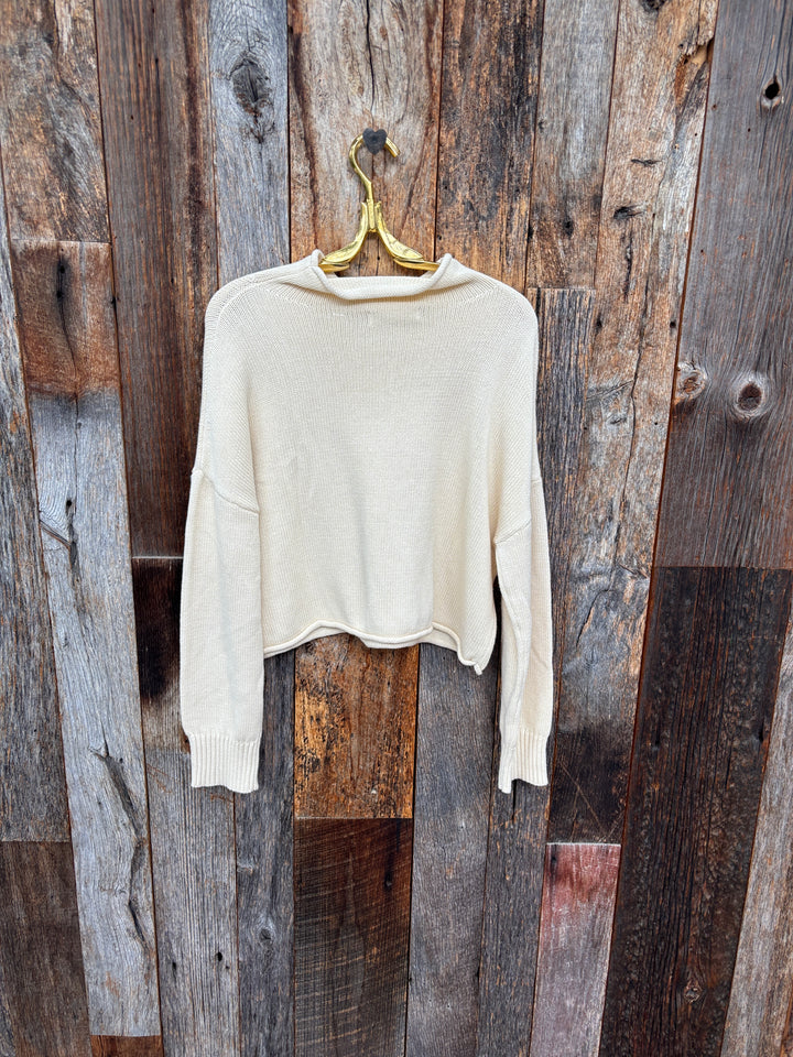 Perfect White Tee Kiki Sweater Mockneck Custard