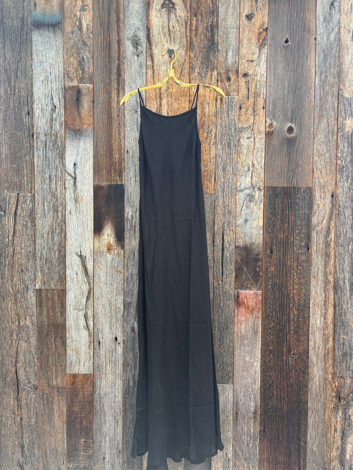 Isabella V Linen Nafisseh Maxi Dress