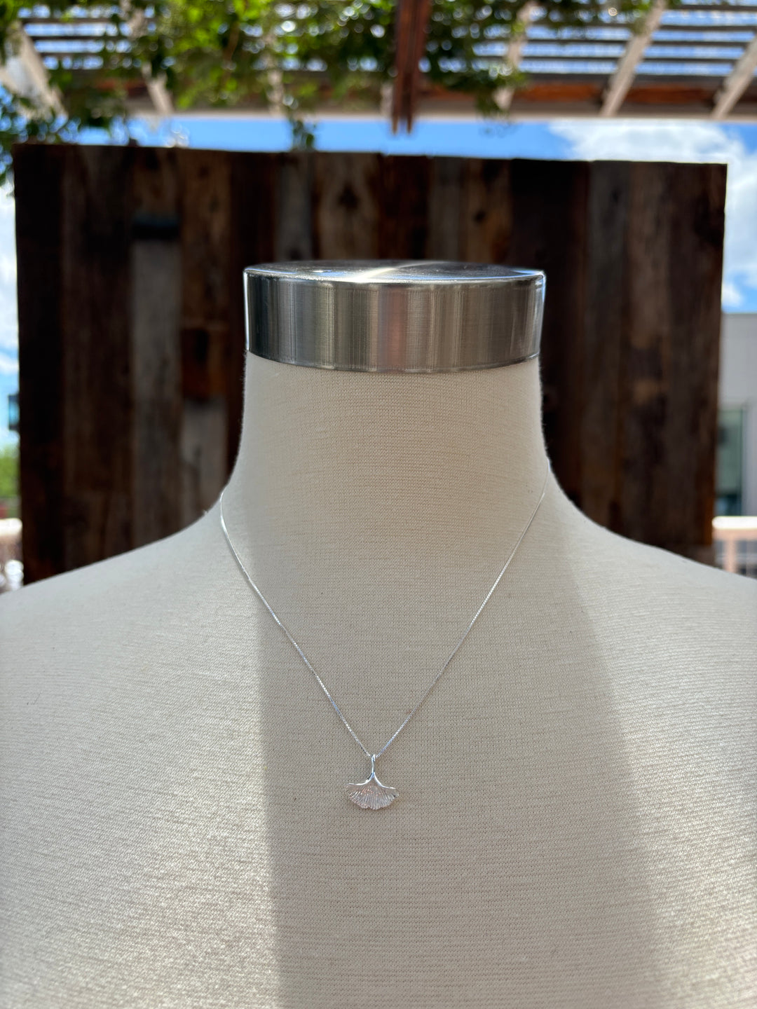 Gratinsta Gingko Necklace SS G1143