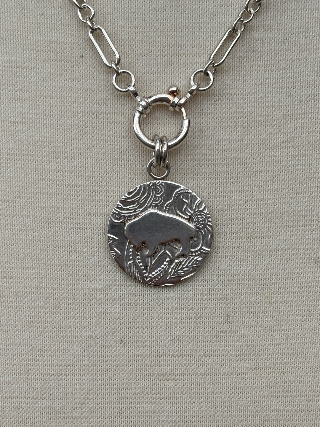 Ashton Circle Fiore Buffalo Necklace M