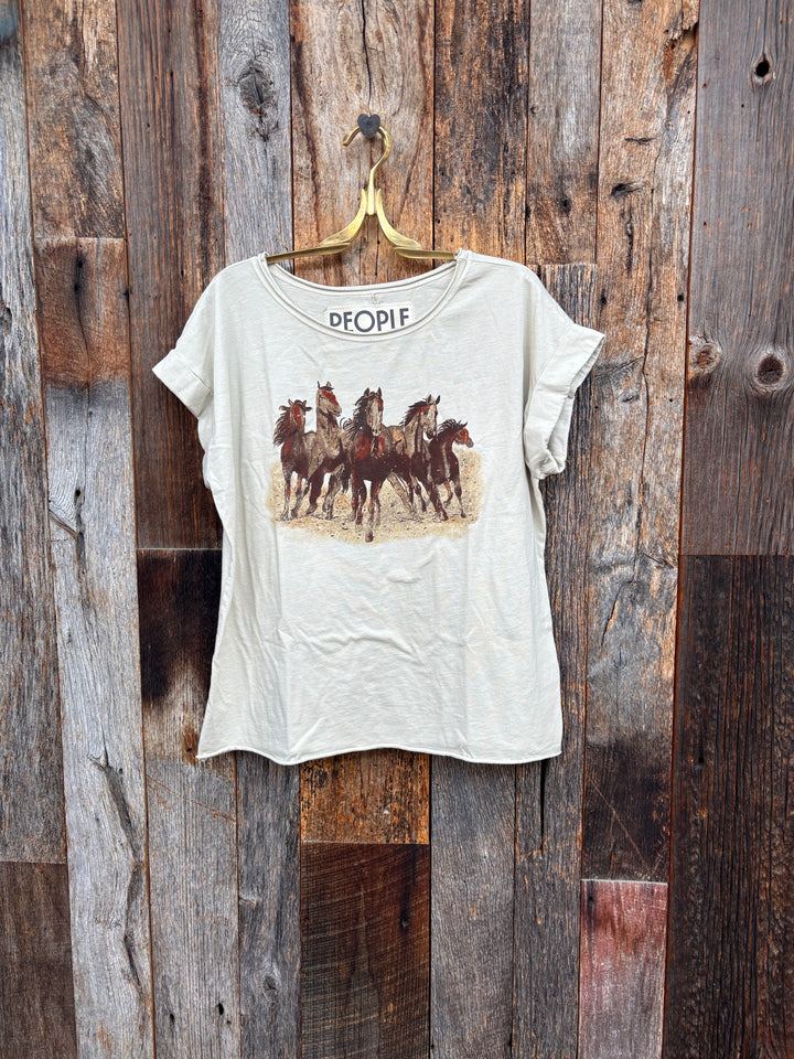 People of Leisure Majestic Horses Top Sand