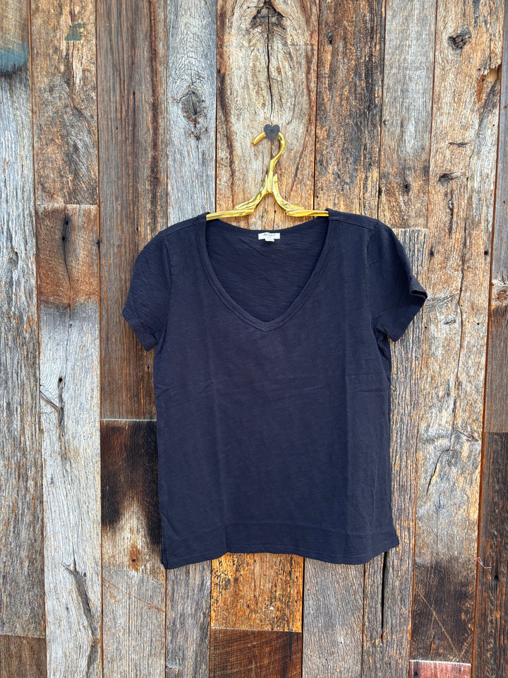 Dylan S/S Deep V-Tee Washed Black