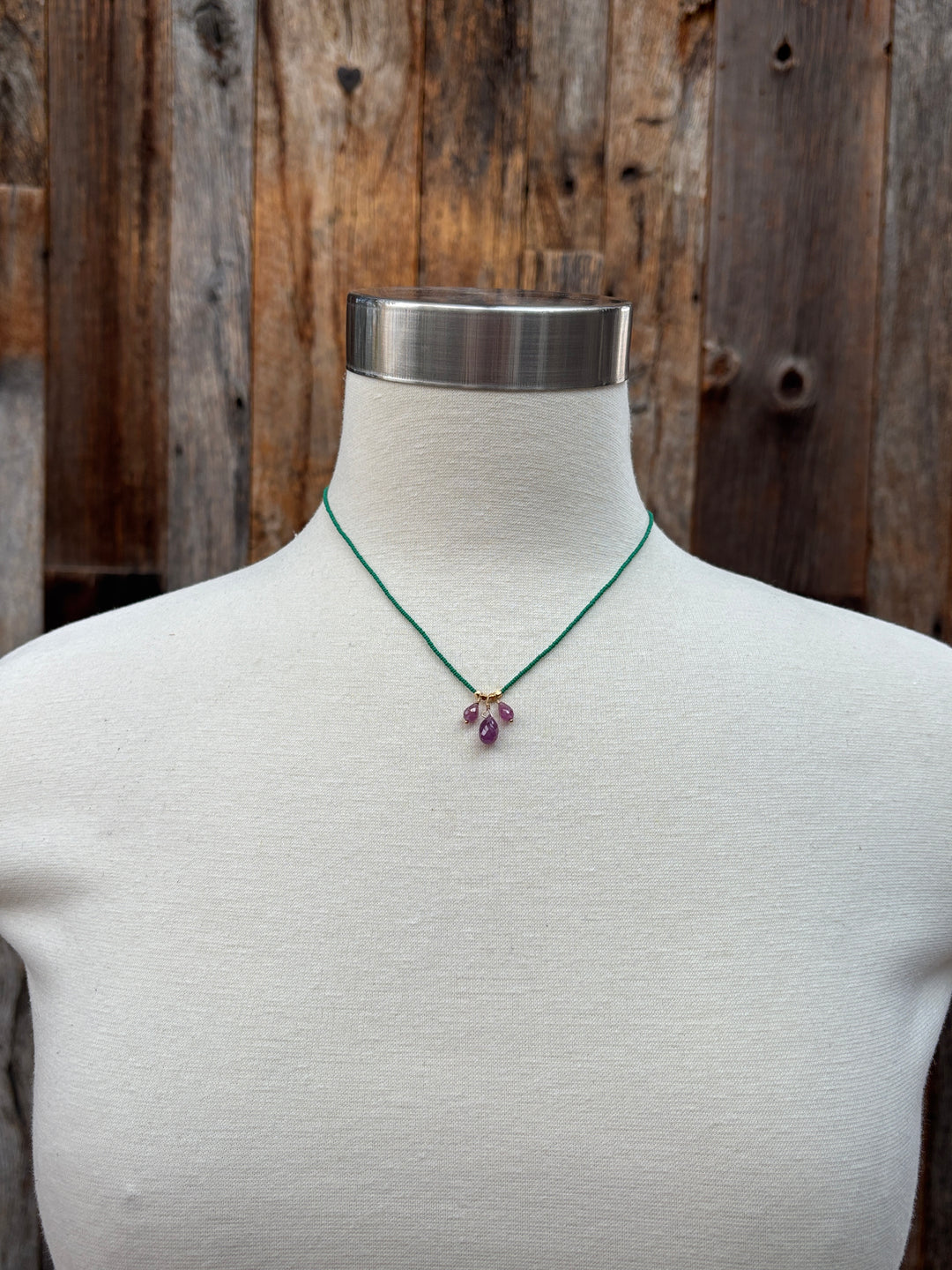 Debbie Fisher FLW8/green seed/pink sapphire