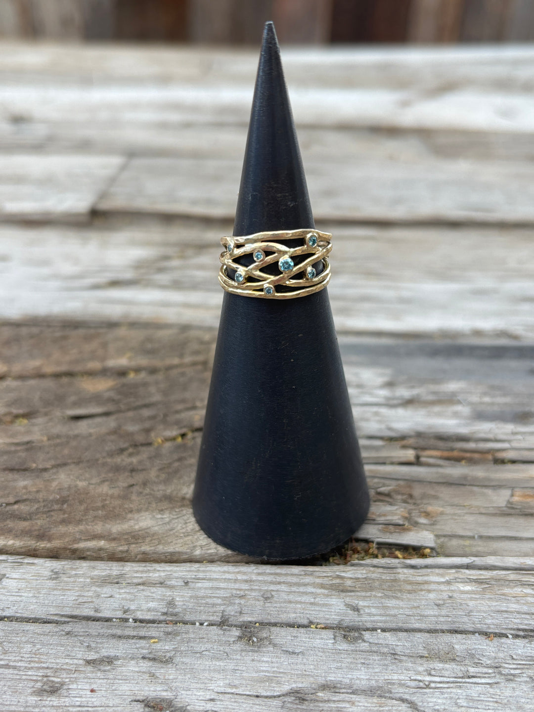 Robin M Intertwined with 7 Aqua Blue Diamonds Ring Size 9