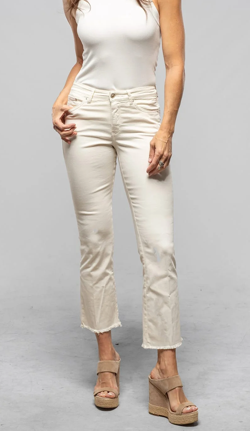 MAC Dream Kick Flare- Antique White