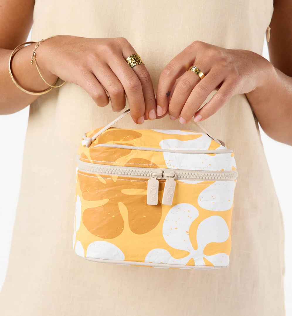 Aloha Funky Plumeria Cabin Crew Kit - Honey