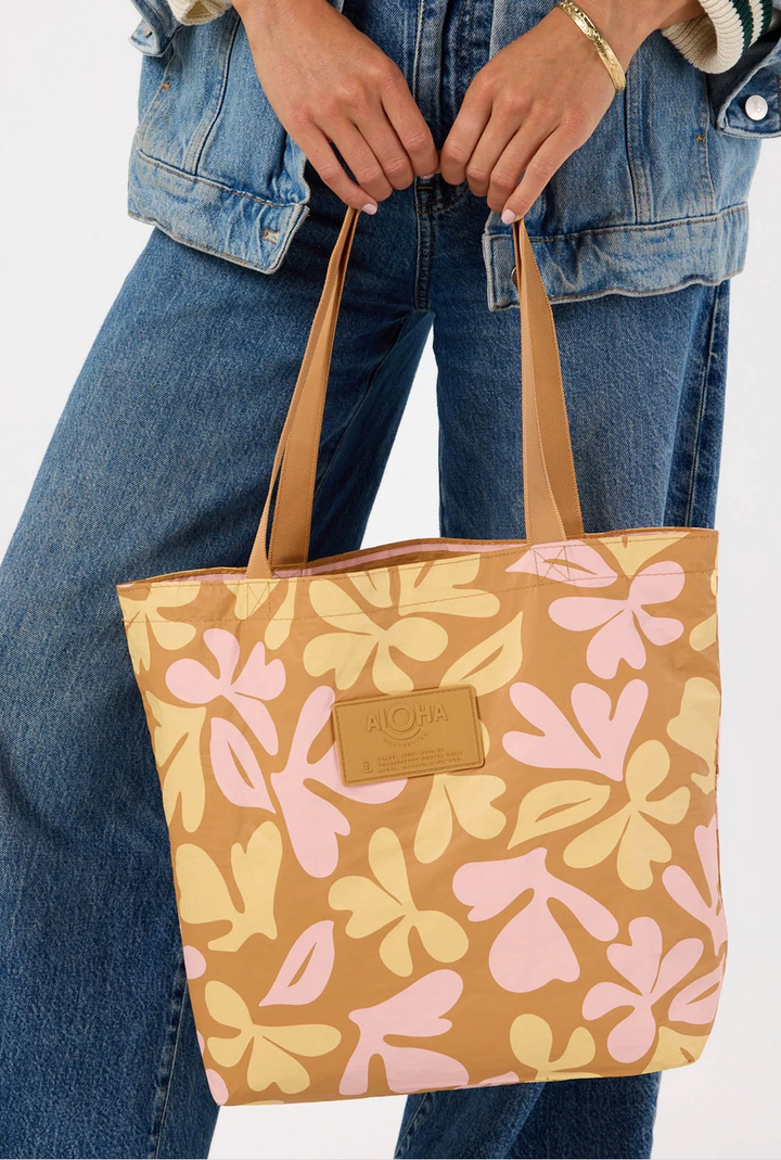 Aloha Swoosh Reversible Tote - Hey Girl/Tan