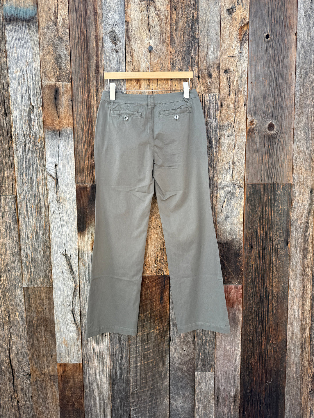 Dylan Modern Classic Soft Olive