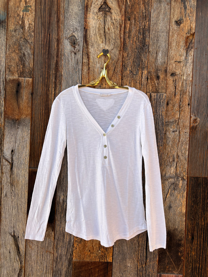 Milio Milano Cotton Baby Rib LS V-Neck Henley Top White