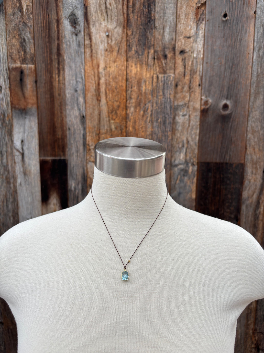 Margaret Solow Blue Topaz/18K LC-BT/W