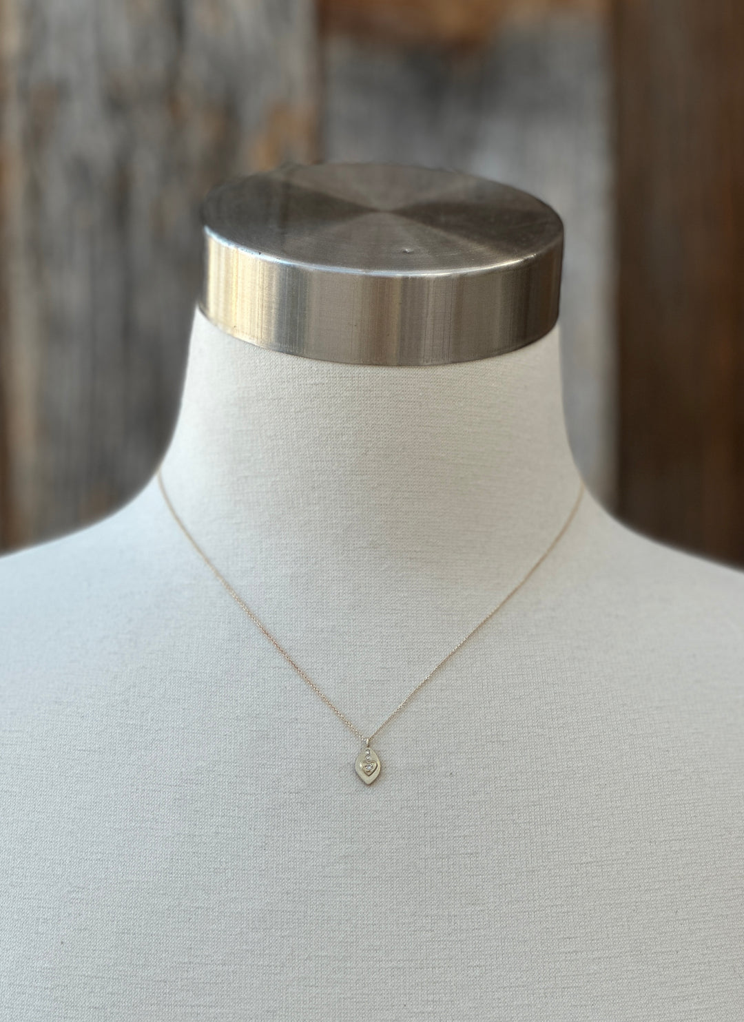 Aili Xoxhipilli White Dia Necklace 14K