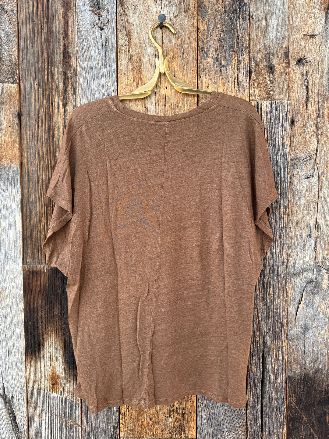 Milio Milano Linen V-Neck Tee Camel