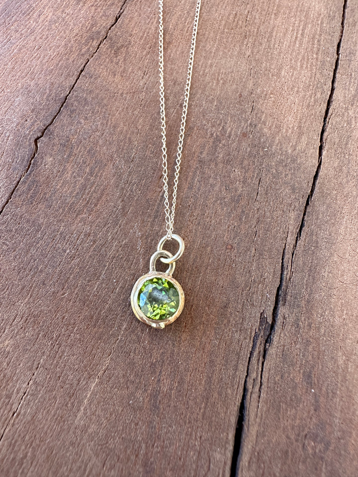 Robin M 14K Peridot & Diamond Necklace 18"