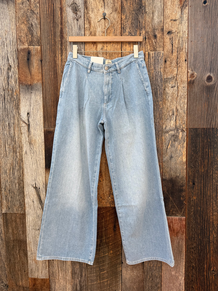 DL1961 Isabel Wide Leg Mid Rise Beachfront