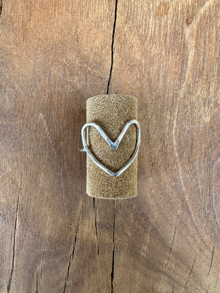 Elizabeth Nicole S/S Heart Ring R02