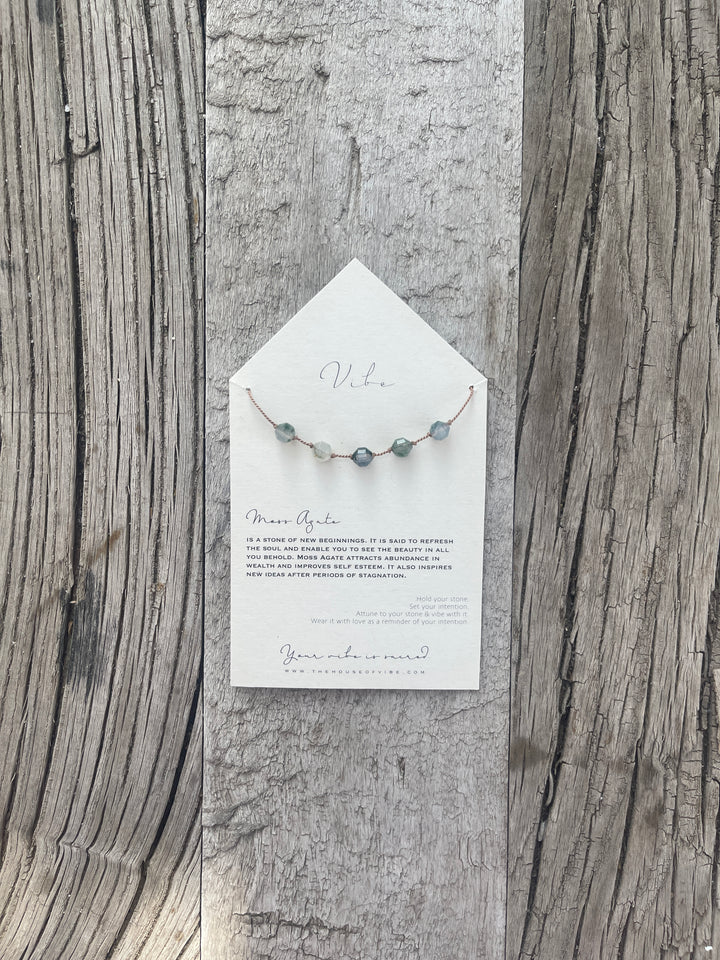 Vibe Necklace Moss Agate  5 Stone