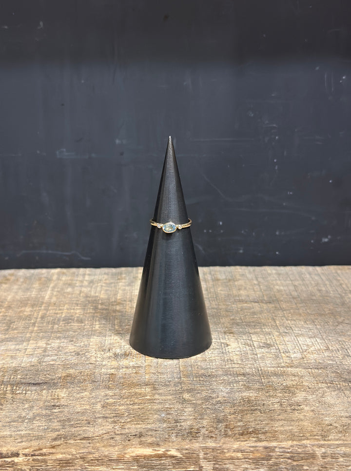 Robin M 14K Aquamarine Oval & Diamonds Sz 7