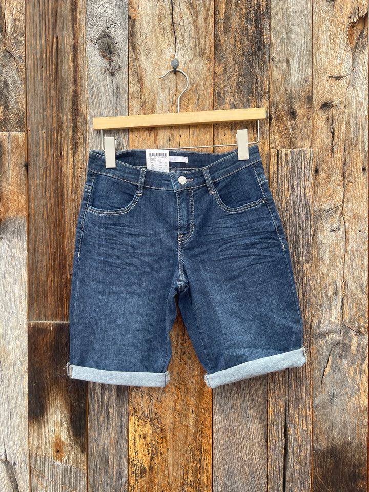 MAC Shorty Summer Clean