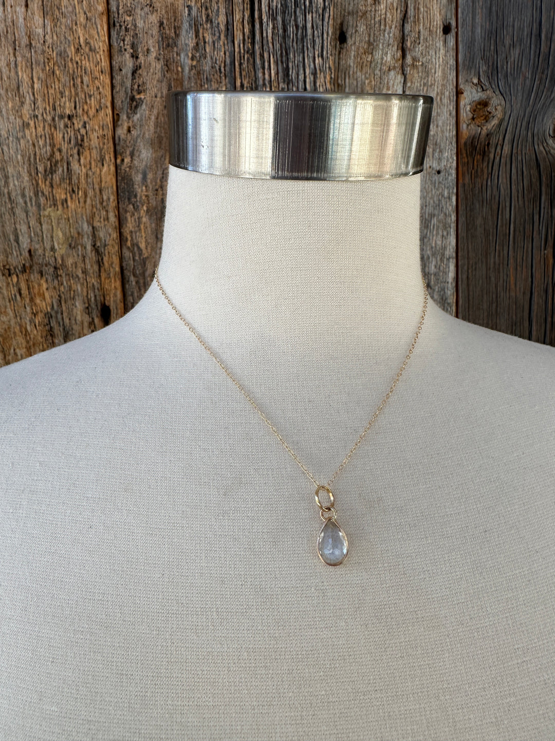 Robin M 14K Icy Tear Drop Pendant Necklace 18"