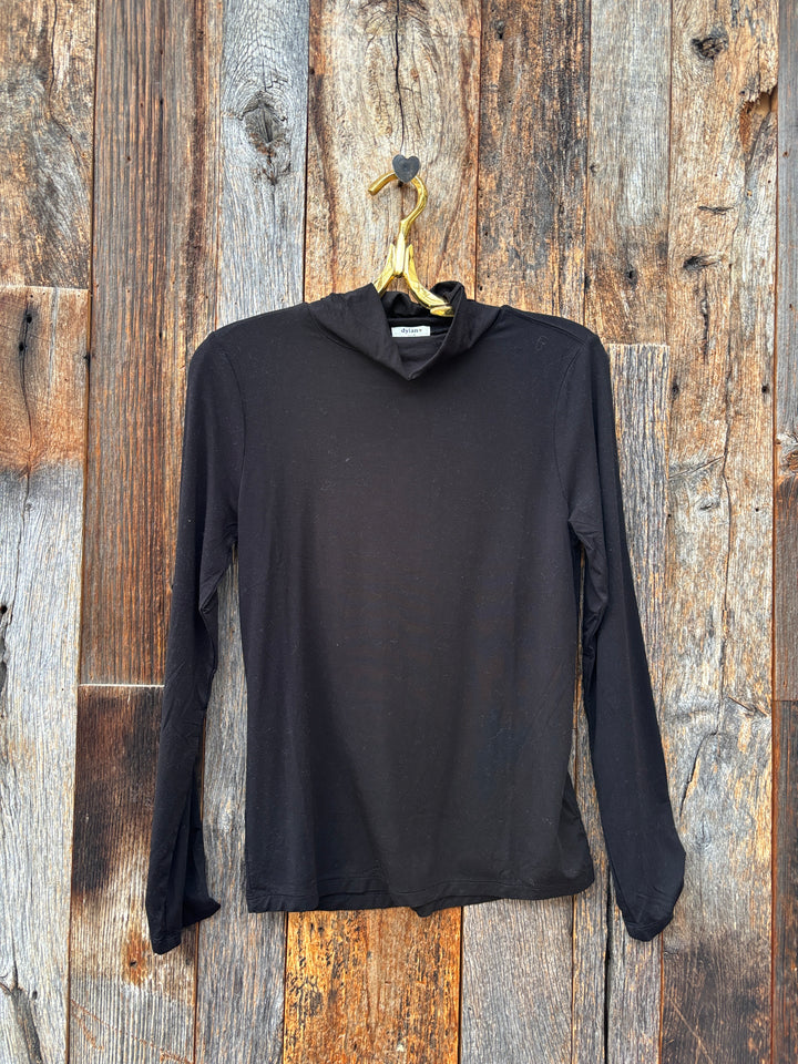 Dylan Essential Turtleneck Black